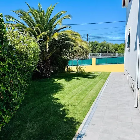 Raibow House Cascais *